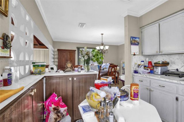 1052 NW 25th Avenue, Miami, FL 33125