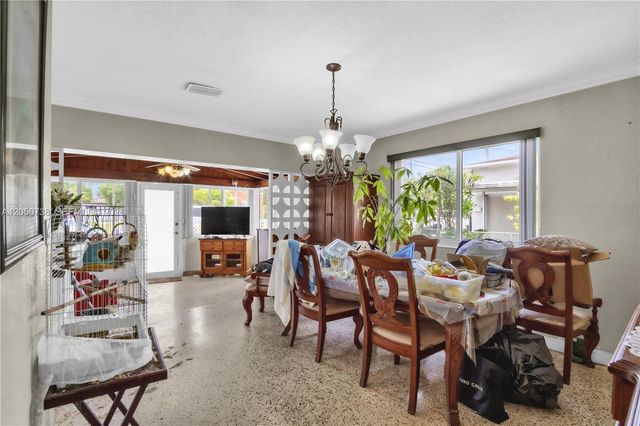 1052 NW 25th Avenue, Miami, FL 33125