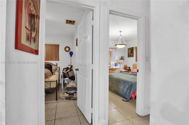 1052 NW 25th Avenue, Miami, FL 33125