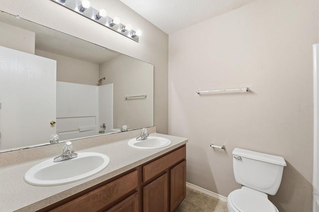 2038 Adobe Stone Drive, Humble, TX 77396