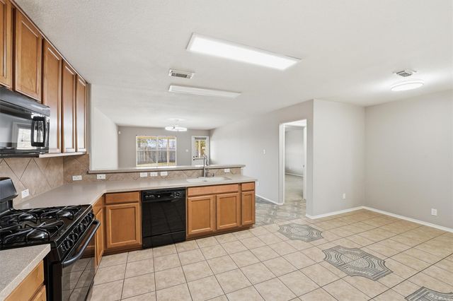 2038 Adobe Stone Drive, Humble, TX 77396