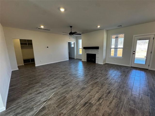 1304 Lighthorsemen Way, Choctaw, OK 73020