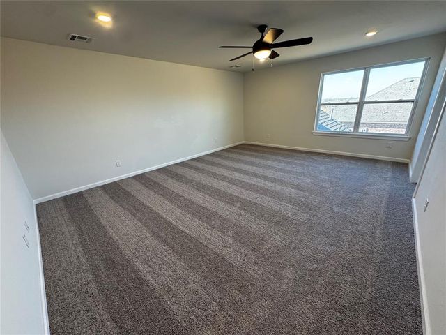 1304 Lighthorsemen Way, Choctaw, OK 73020