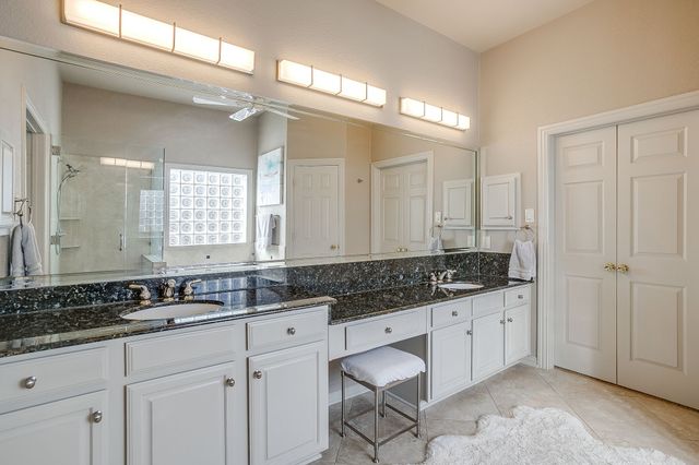 908 Summertree Lane, Southlake, TX 76092