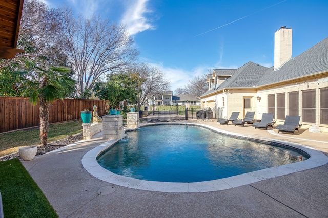 908 Summertree Lane, Southlake, TX 76092