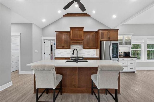 803 NE Lakota Drive, Adrian, MO 64720