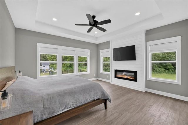 803 NE Lakota Drive, Adrian, MO 64720