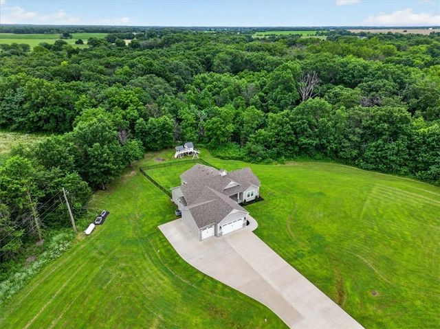 803 NE Lakota Drive, Adrian, MO 64720