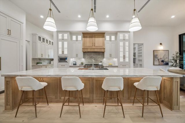 1342 Richelieu Lane, Houston, TX 77018