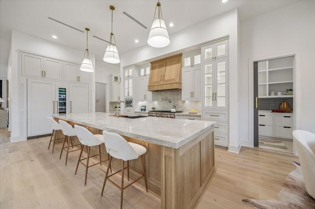 1342 Richelieu Lane, Houston, TX 77018