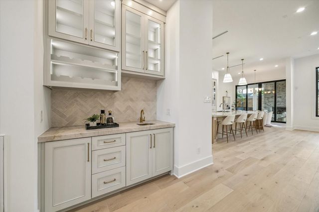 1342 Richelieu Lane, Houston, TX 77018