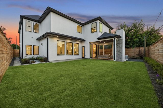 1342 Richelieu Lane, Houston, TX 77018