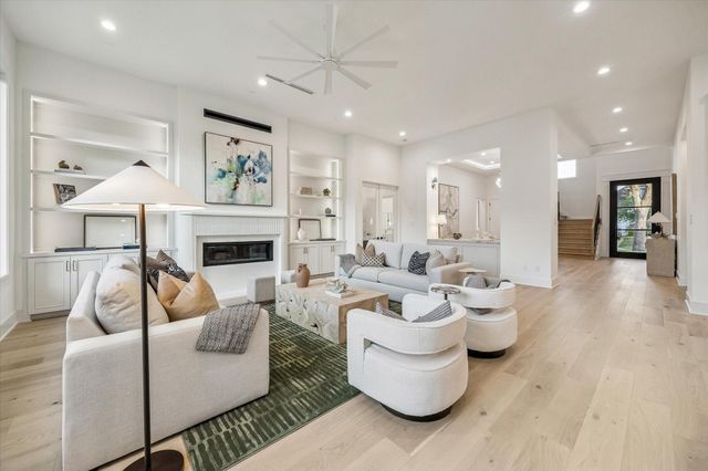 1342 Richelieu Lane, Houston, TX 77018
