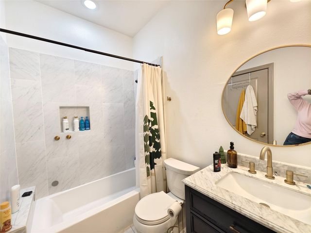 1217 Campbell Street, Houston, TX 77009