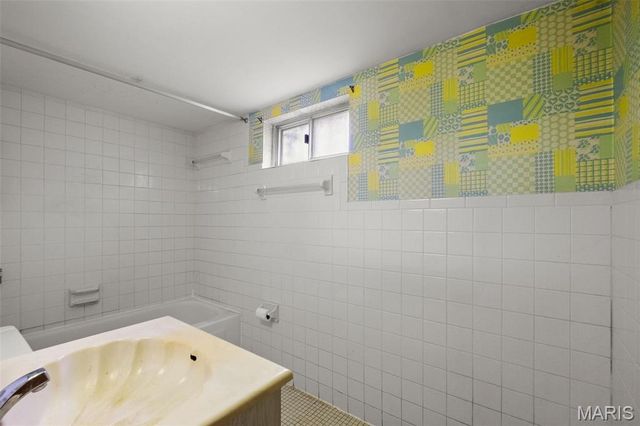 755 Zeiss Avenue, St Louis, MO 63125