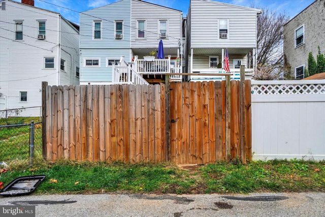 118 KEENER AVE, Red Lion, PA 17356