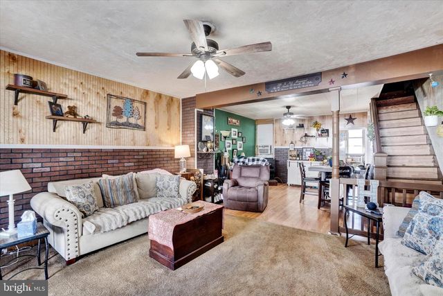 118 KEENER AVE, Red Lion, PA 17356