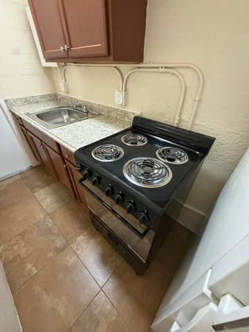 620 20th Street 1, West Palm Beach, FL 33407
