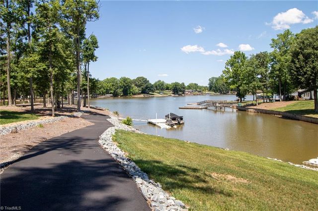 794 Riverwood Drive, Lexington, NC 27292