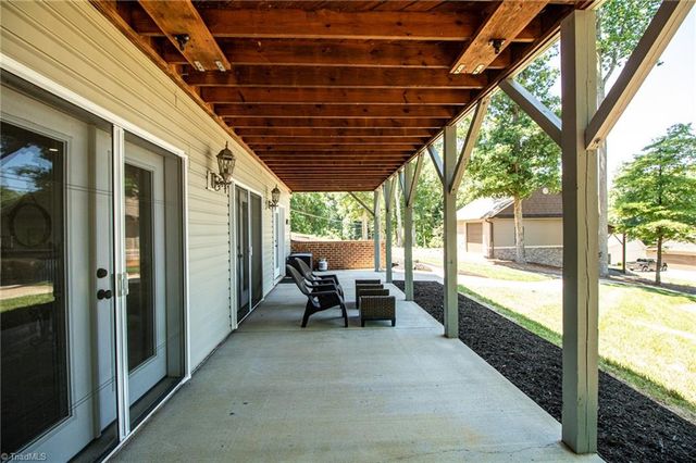 794 Riverwood Drive, Lexington, NC 27292