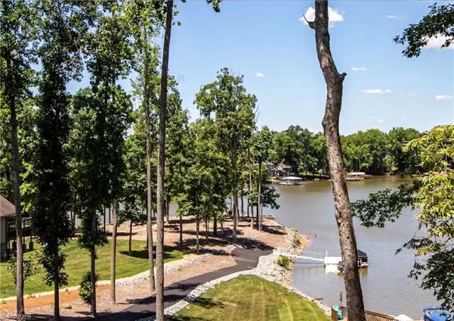 794 Riverwood Drive, Lexington, NC 27292