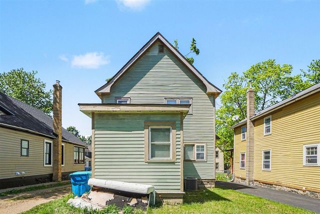 719 Mccourtie Street, Kalamazoo, MI 49008