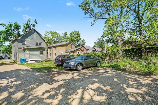 719 Mccourtie Street, Kalamazoo, MI 49008