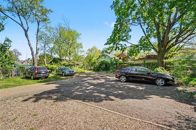 719 Mccourtie Street, Kalamazoo, MI 49008