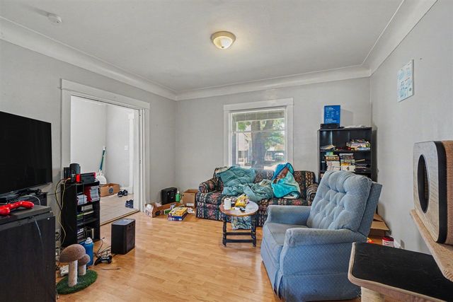 719 Mccourtie Street, Kalamazoo, MI 49008