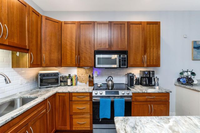 251 Daniel Burnham Square, 405, Columbus, OH 43215