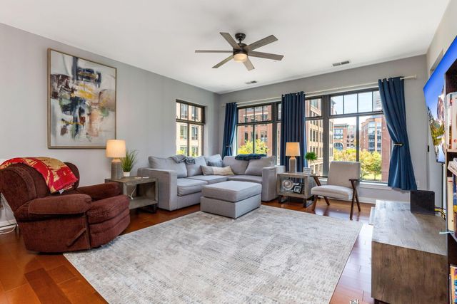 251 Daniel Burnham Square, 405, Columbus, OH 43215