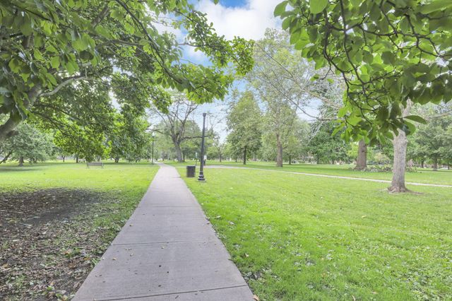 251 Daniel Burnham Square, 405, Columbus, OH 43215