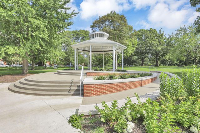 251 Daniel Burnham Square, 405, Columbus, OH 43215