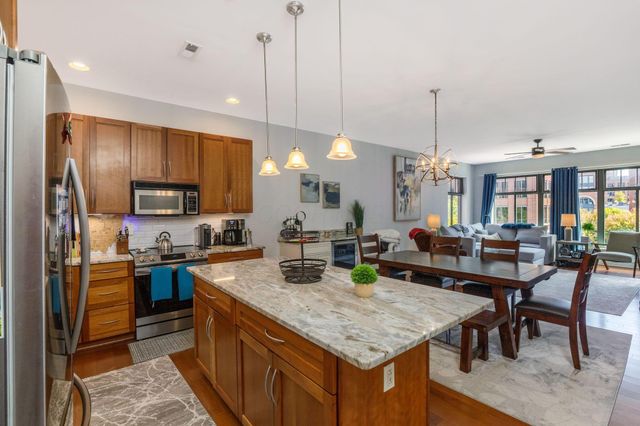 251 Daniel Burnham Square, 405, Columbus, OH 43215