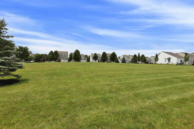 251 Daniel Burnham Square, 405, Columbus, OH 43215