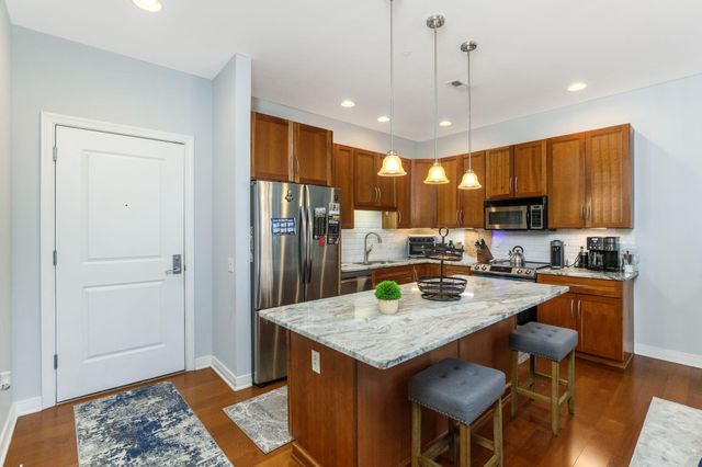 251 Daniel Burnham Square, 405, Columbus, OH 43215