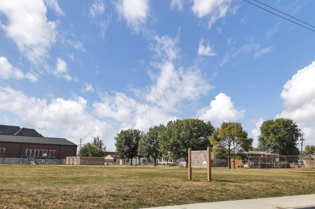 251 Daniel Burnham Square, 405, Columbus, OH 43215