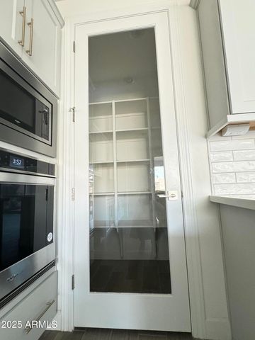 17168 W MIDDLEBURY Street, Surprise, AZ 85388