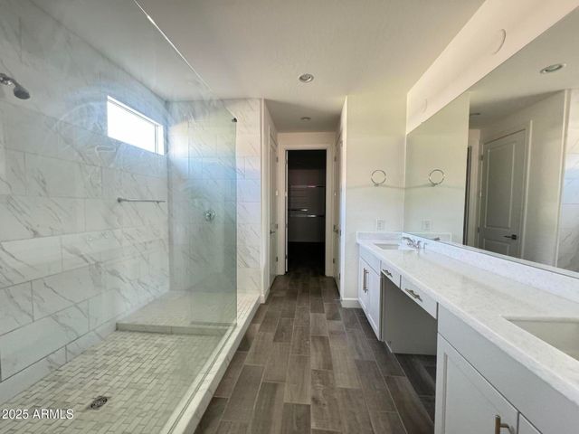 17168 W MIDDLEBURY Street, Surprise, AZ 85388