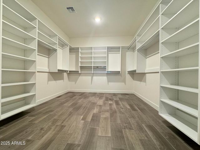 17168 W MIDDLEBURY Street, Surprise, AZ 85388