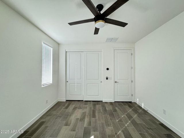 17168 W MIDDLEBURY Street, Surprise, AZ 85388