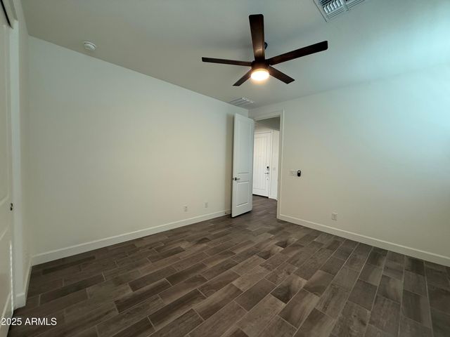 17168 W MIDDLEBURY Street, Surprise, AZ 85388