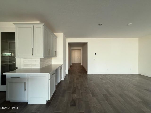 17168 W MIDDLEBURY Street, Surprise, AZ 85388