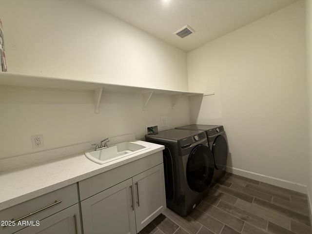 17168 W MIDDLEBURY Street, Surprise, AZ 85388