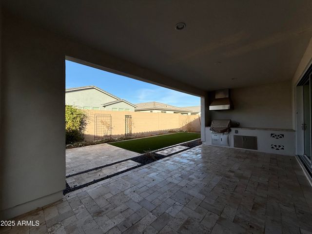 17168 W MIDDLEBURY Street, Surprise, AZ 85388