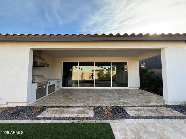17168 W MIDDLEBURY Street, Surprise, AZ 85388