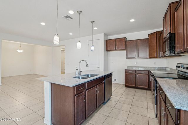 11294 W VERNON Avenue, Avondale, AZ 85392