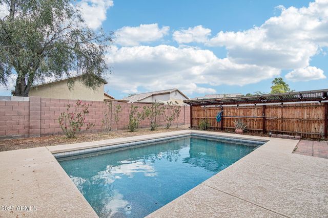 11294 W VERNON Avenue, Avondale, AZ 85392