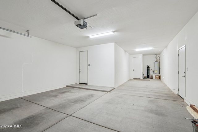 11294 W VERNON Avenue, Avondale, AZ 85392