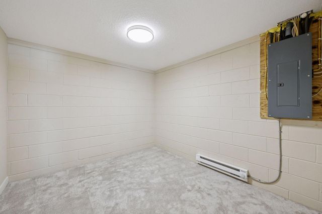 17100 Hampton Court, Minnetonka, MN 55345